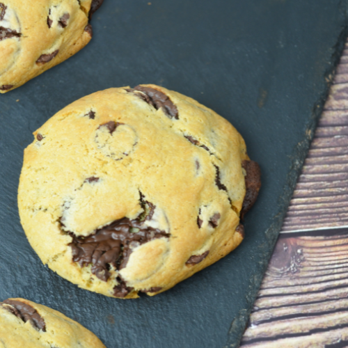 6 Double Chocolate Chip Cookies